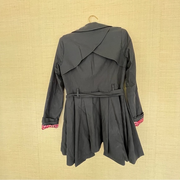 Peplum Trench/rain coat - Picture 7 of 13